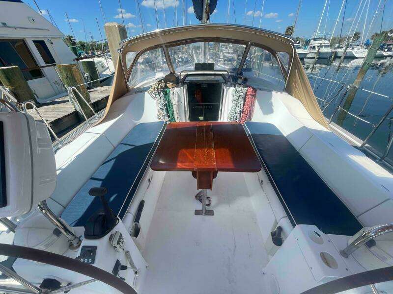 TIRAMISU 47ft Beneteau Yacht For Sale