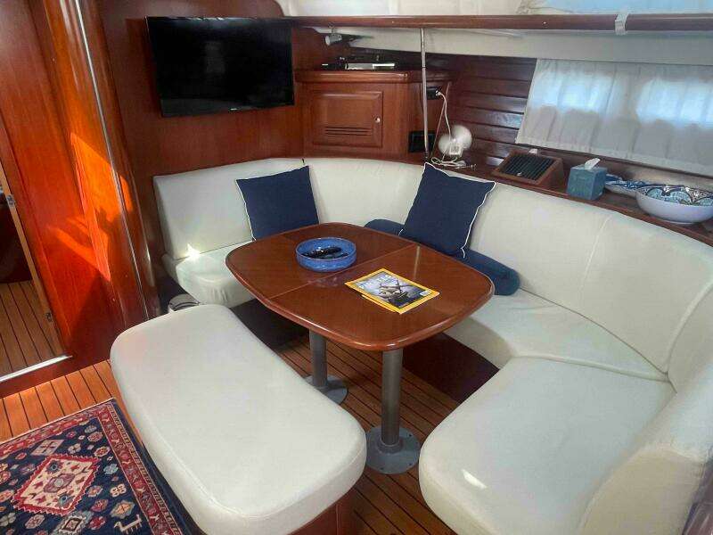 TIRAMISU 47ft Beneteau Yacht For Sale