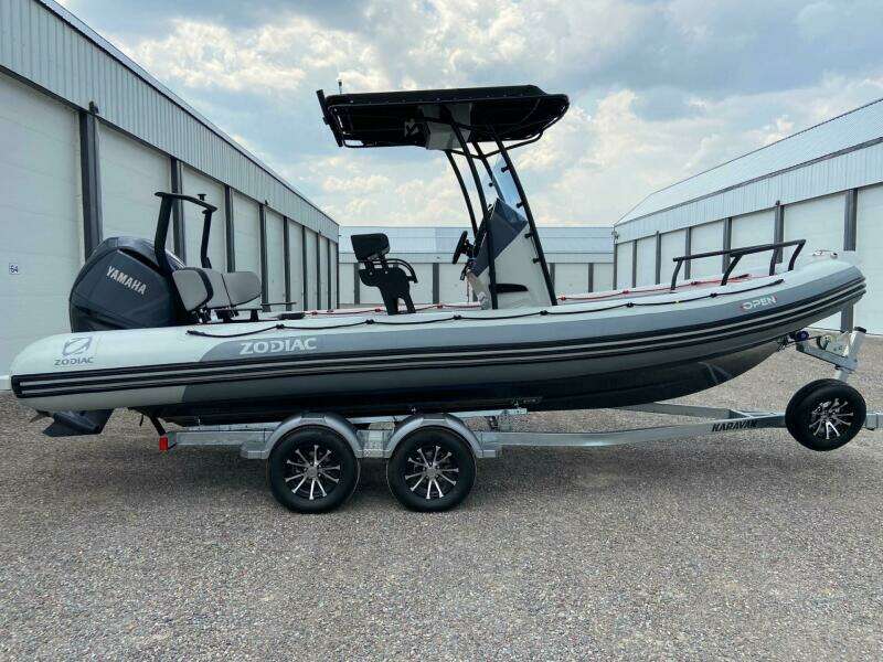 23ft Zodiac Yacht For Sale