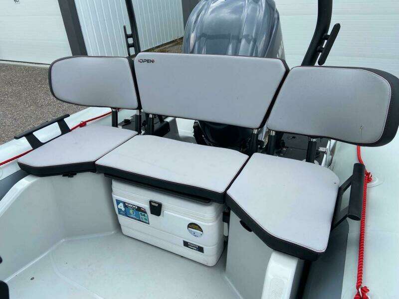 23ft Zodiac Yacht For Sale