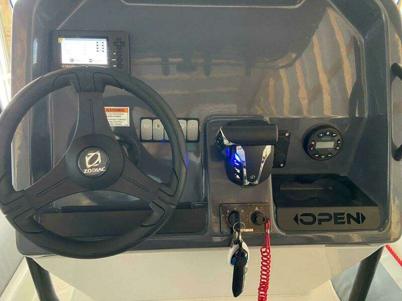 23ft Zodiac Yacht For Sale