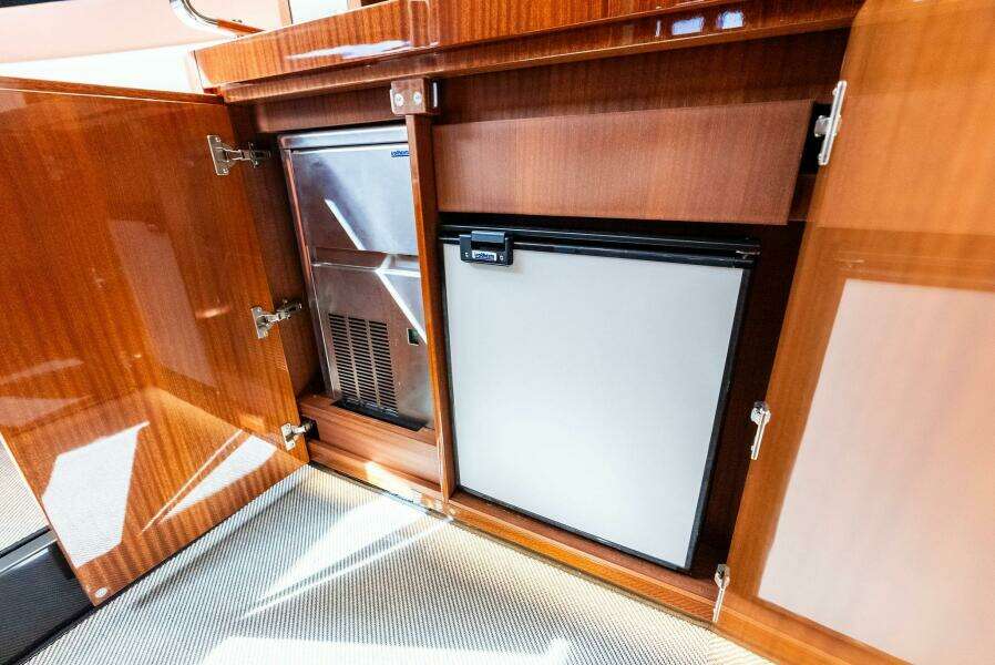 Grey 38ft Riva Yacht For Sale