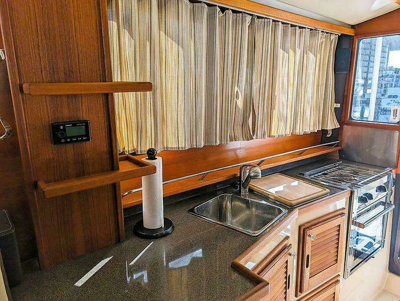 R 31 CB Luxury Edition 31ft Ranger Tugs Yacht For Sale