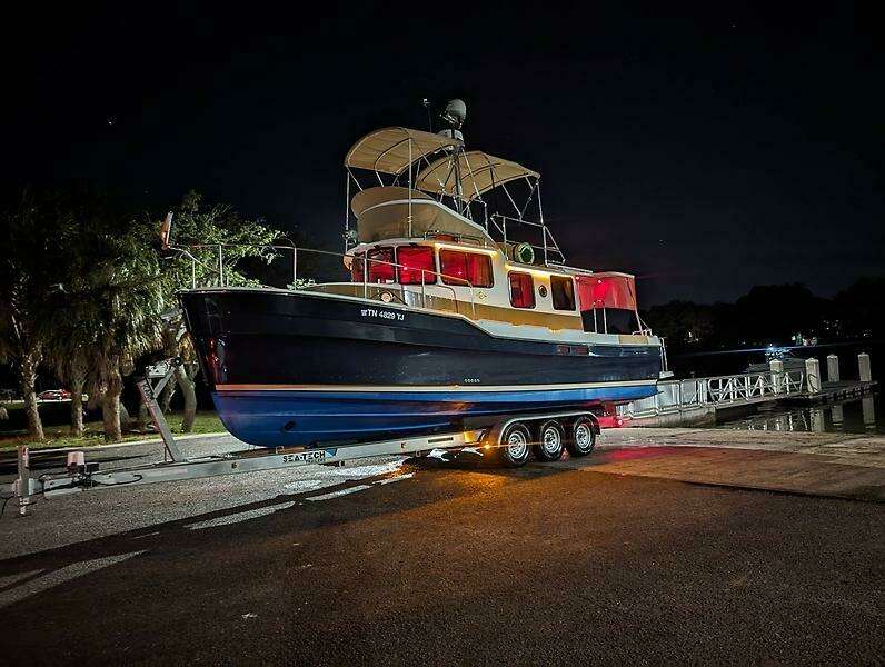 R 31 CB Luxury Edition 31ft Ranger Tugs Yacht For Sale