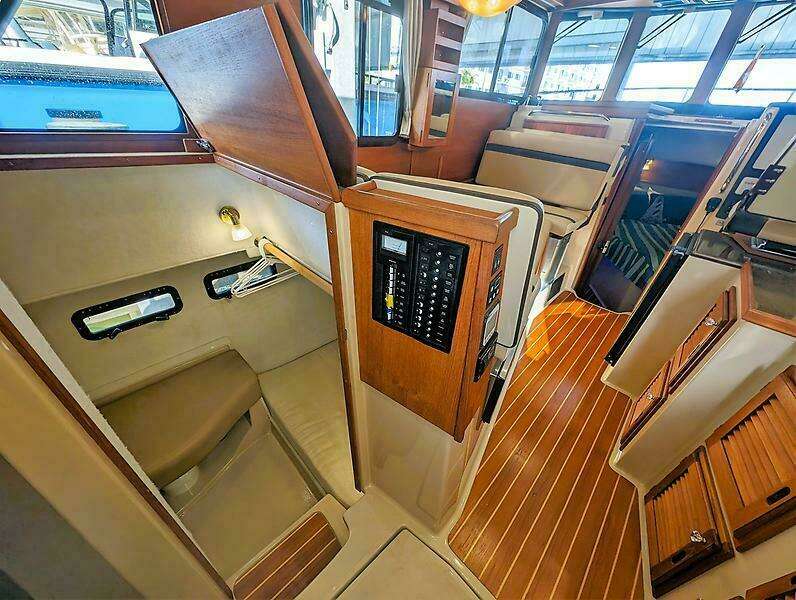 R 31 CB Luxury Edition 31ft Ranger Tugs Yacht For Sale