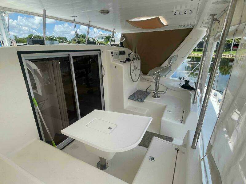 ENDLESS SUMMER 40ft Admiral Yacht For Sale