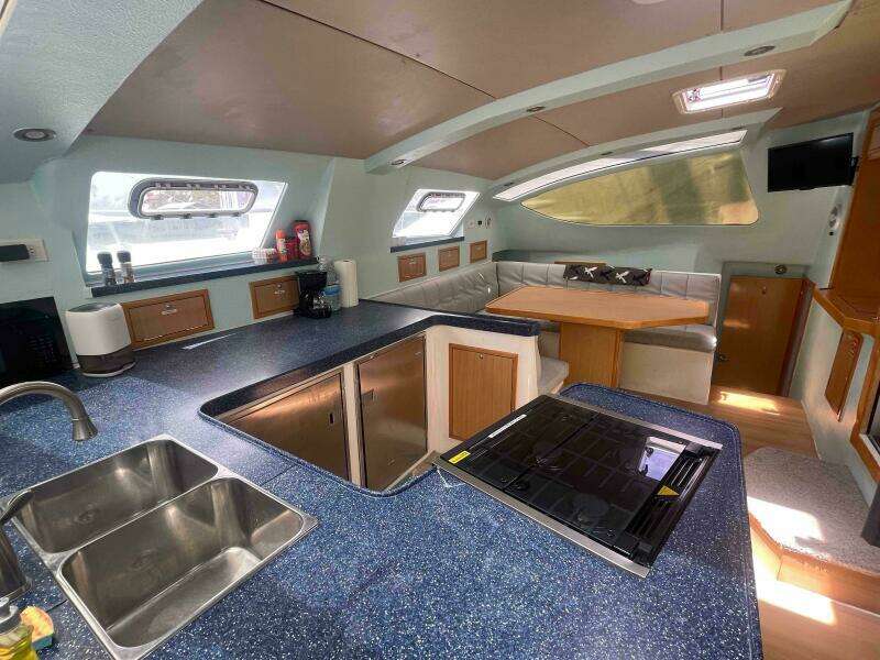 ENDLESS SUMMER 40ft Admiral Yacht For Sale