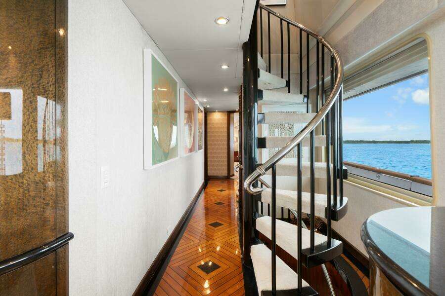 SWEET ESCAPE 130ft Christensen Yacht For Sale