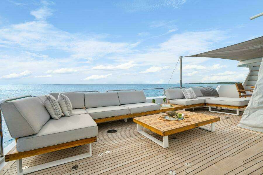 SWEET ESCAPE 130ft Christensen Yacht For Sale