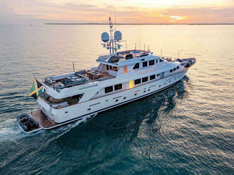 SWEET ESCAPE 130ft Christensen Yacht For Sale