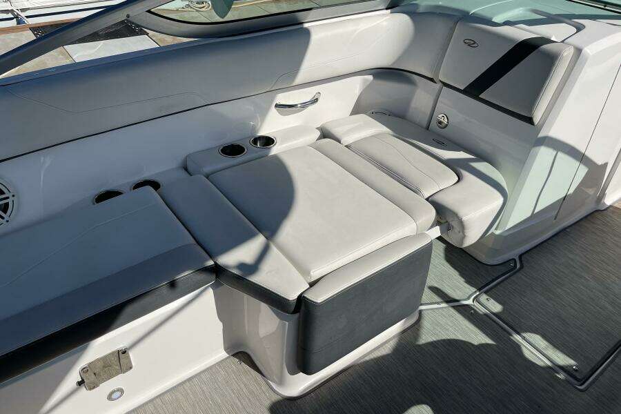 23ft Regal Yacht For Sale