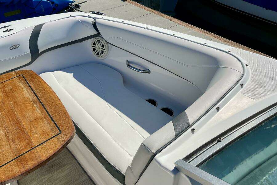 23ft Regal Yacht For Sale