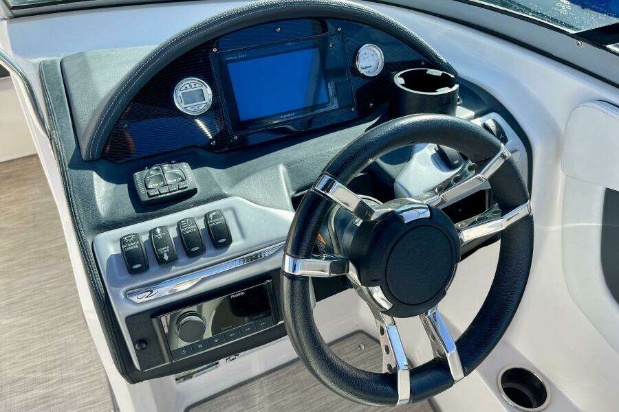 23ft Regal Yacht For Sale