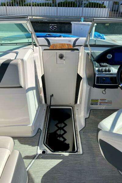 23ft Regal Yacht For Sale