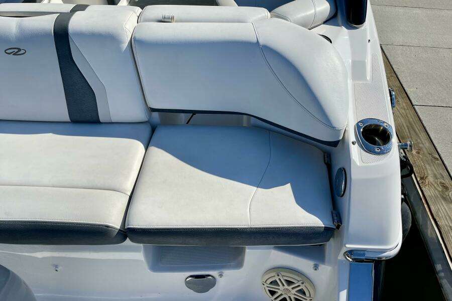 23ft Regal Yacht For Sale