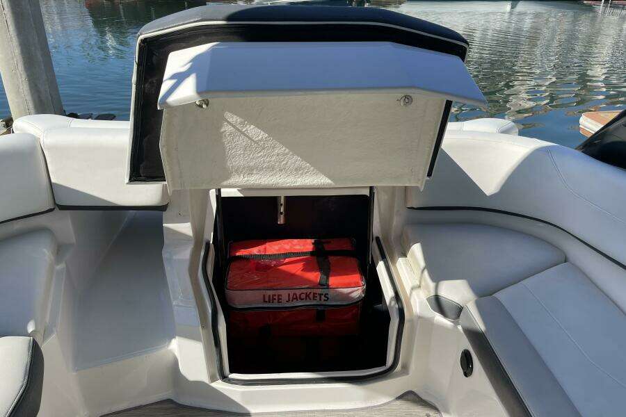 23ft Regal Yacht For Sale