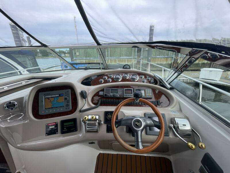 Priorities 38ft Sea Ray Yacht For Sale