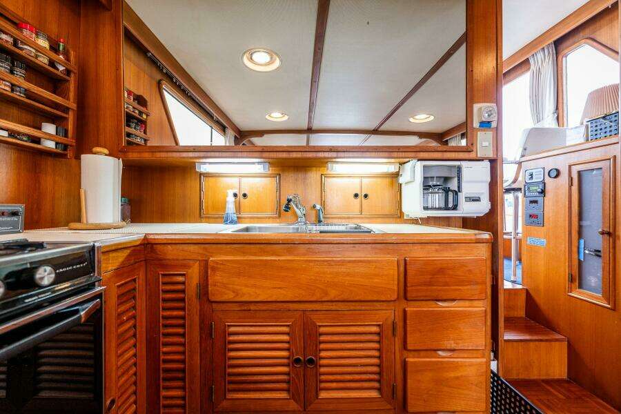 Jumanda 45ft CHB Yacht For Sale