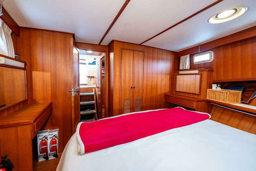 Jumanda 45ft CHB Yacht For Sale