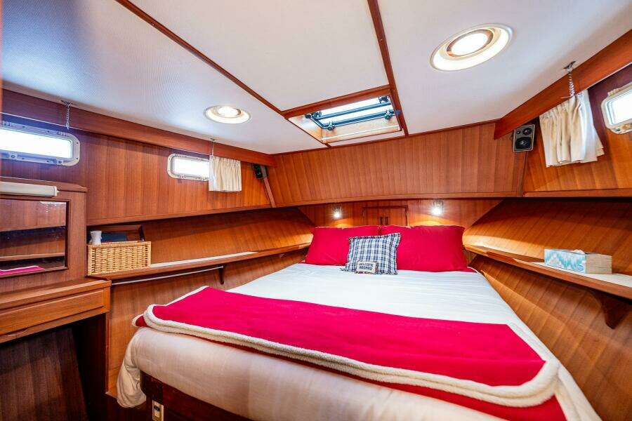 Jumanda 45ft CHB Yacht For Sale