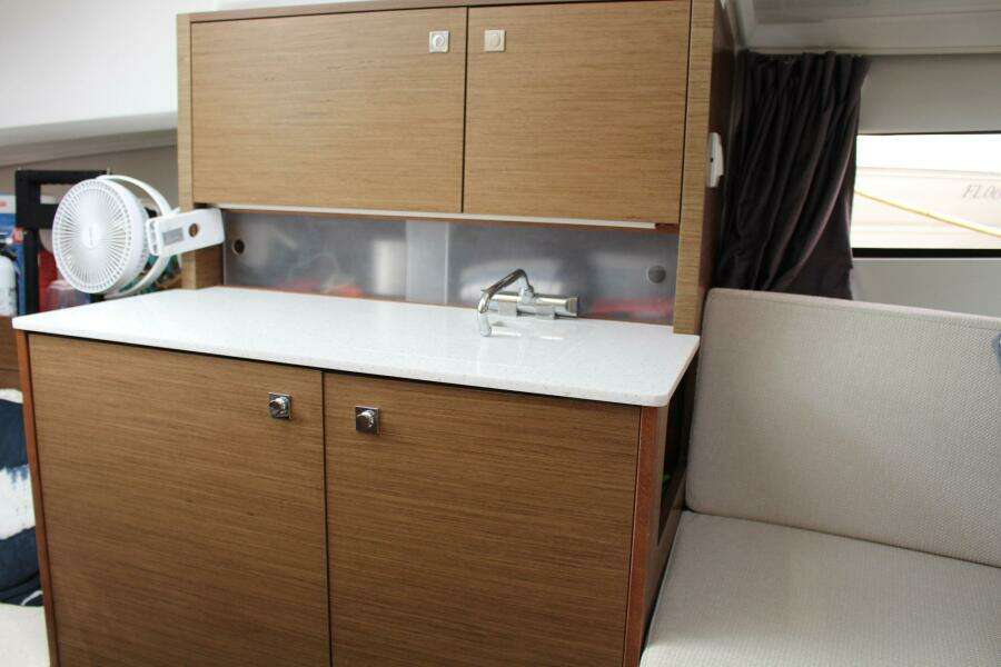 29ft Jeanneau Yacht For Sale