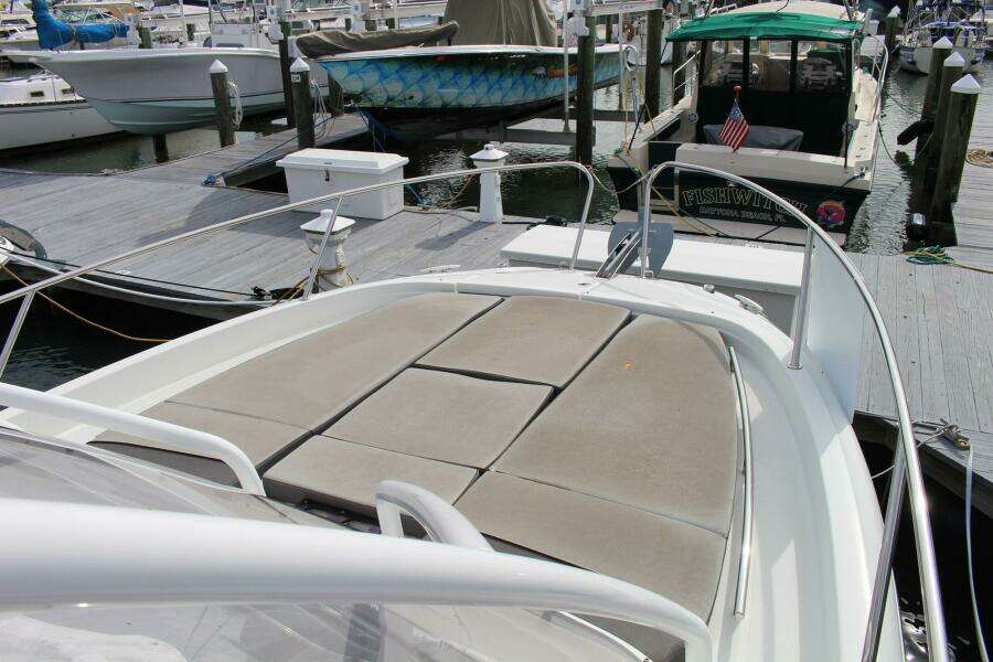 29ft Jeanneau Yacht For Sale