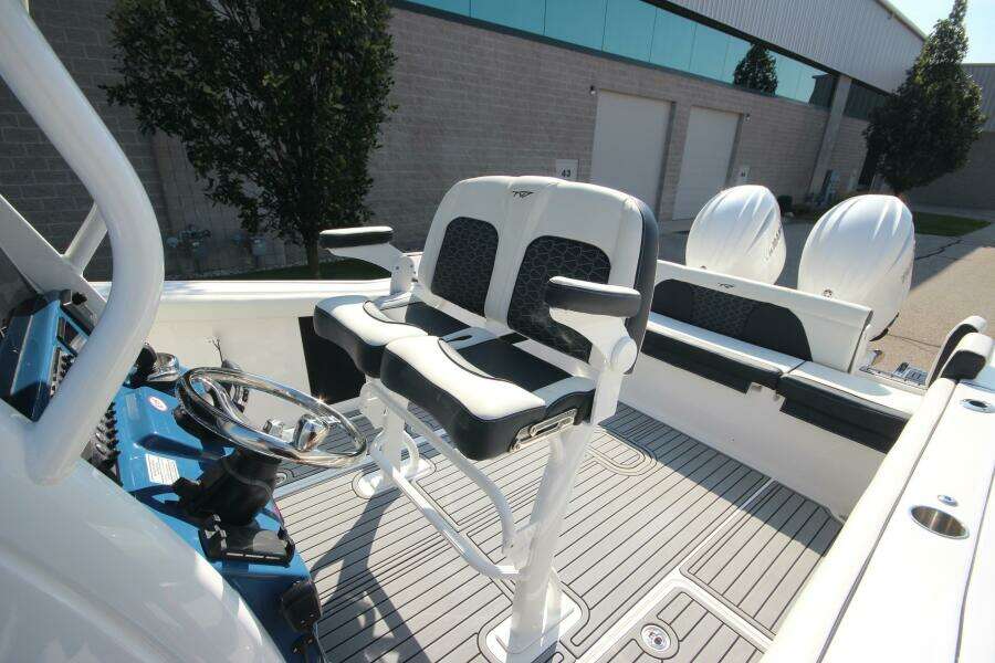 27ft Tidewater Yacht For Sale