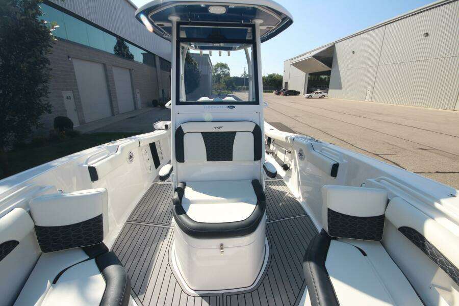 27ft Tidewater Yacht For Sale
