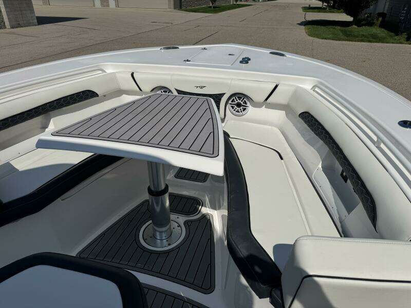 27ft Tidewater Yacht For Sale
