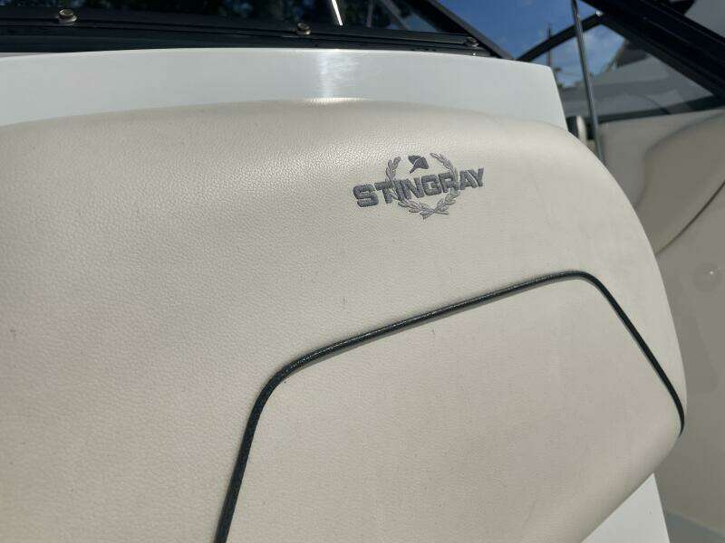 19ft Stingray Yacht For Sale