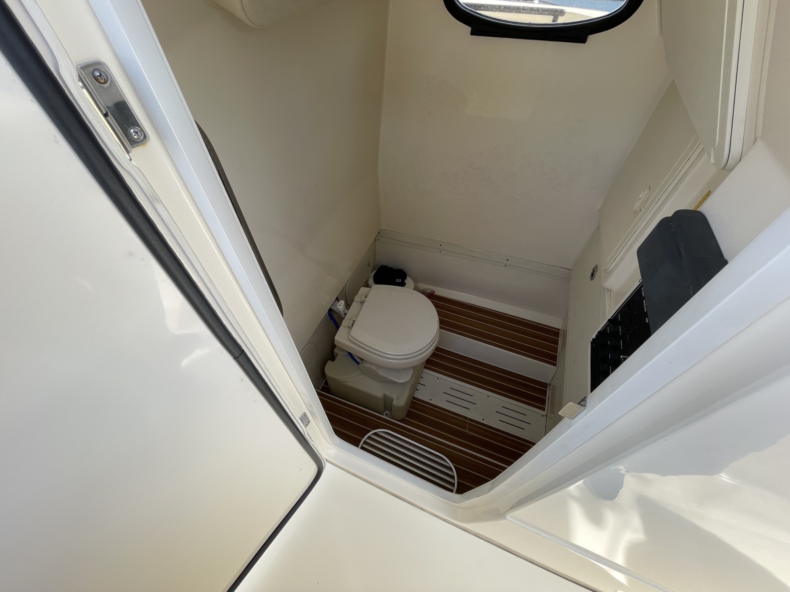 Mini Rio 26ft Scout Yacht For Sale