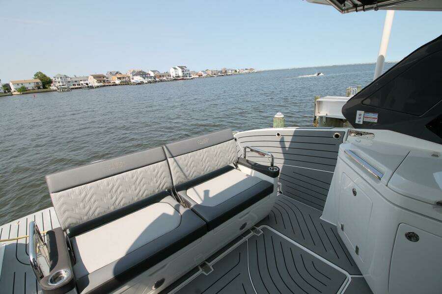 32ft Galeon Yacht For Sale