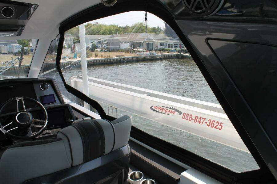 32ft Galeon Yacht For Sale