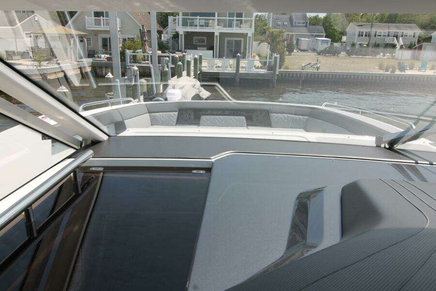 32ft Galeon Yacht For Sale