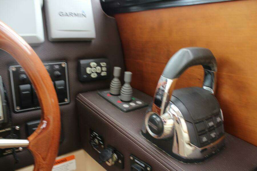 Throttlw Controls