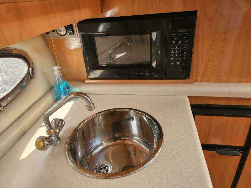 Off Site 41ft Regal Yacht For Sale