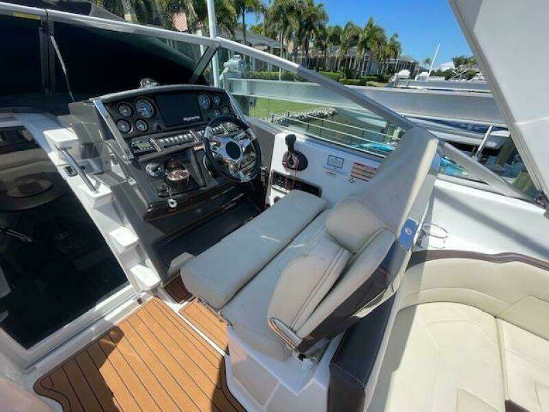 29ft Monterey Yacht For Sale