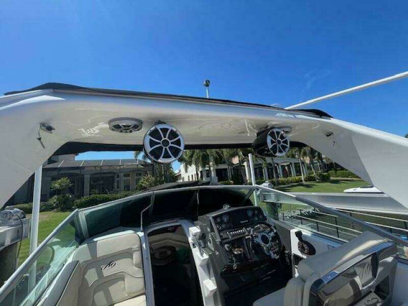 29ft Monterey Yacht For Sale
