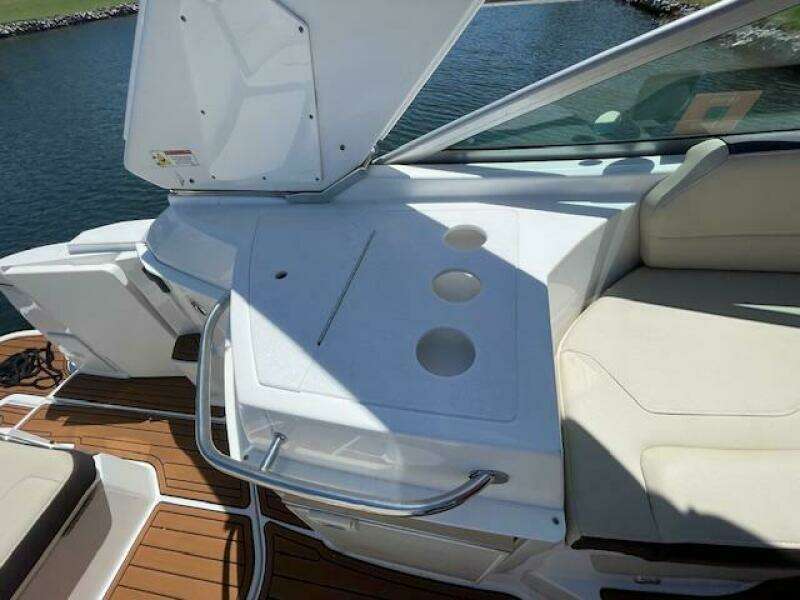 29ft Monterey Yacht For Sale