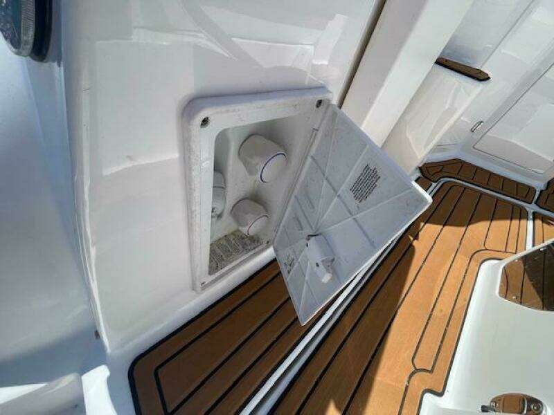 29ft Monterey Yacht For Sale
