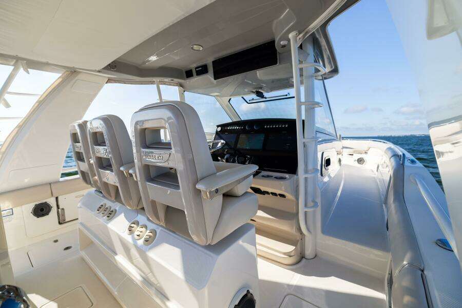 SMOKE SHOW 42ft Boston Whaler Yacht For Sale