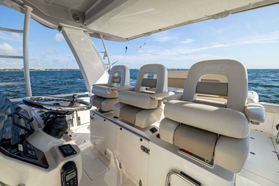SMOKE SHOW 42ft Boston Whaler Yacht For Sale