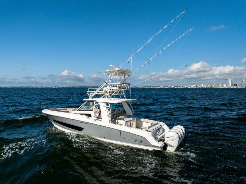 SMOKE SHOW 42ft Boston Whaler Yacht For Sale