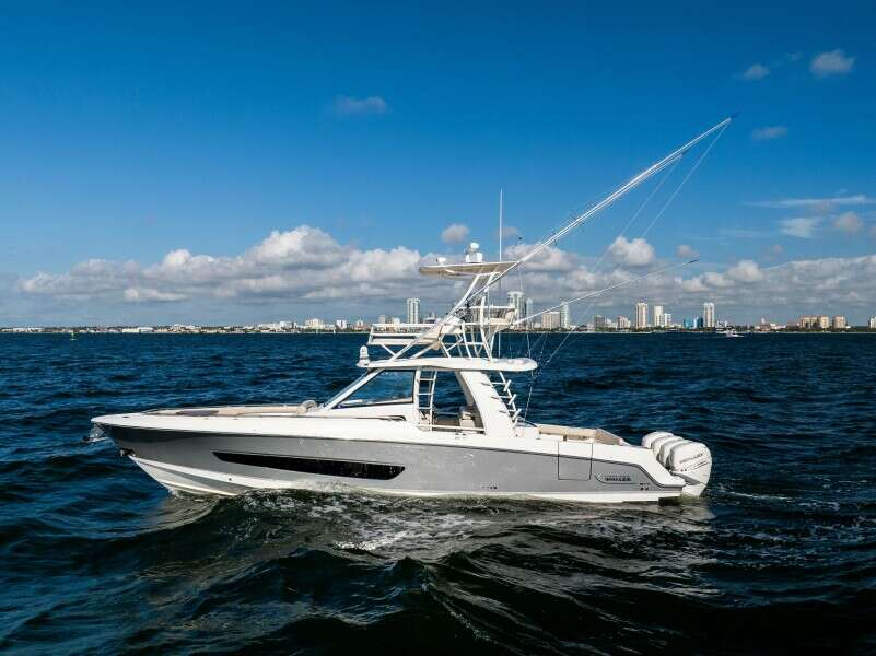 SMOKE SHOW 42ft Boston Whaler Yacht For Sale