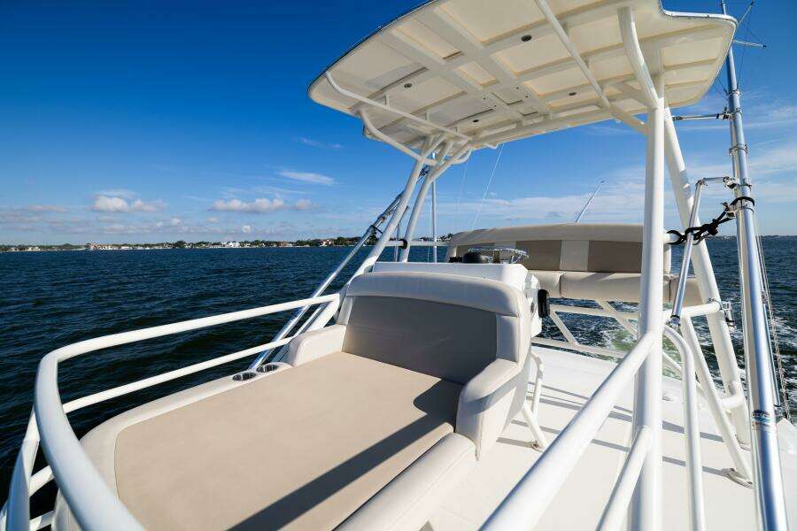 SMOKE SHOW 42ft Boston Whaler Yacht For Sale