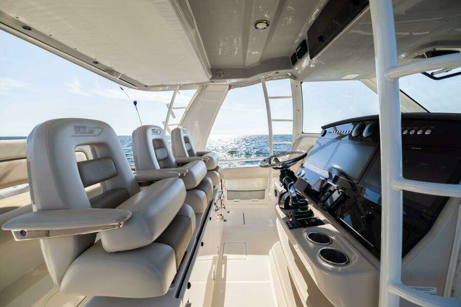 SMOKE SHOW 42ft Boston Whaler Yacht For Sale