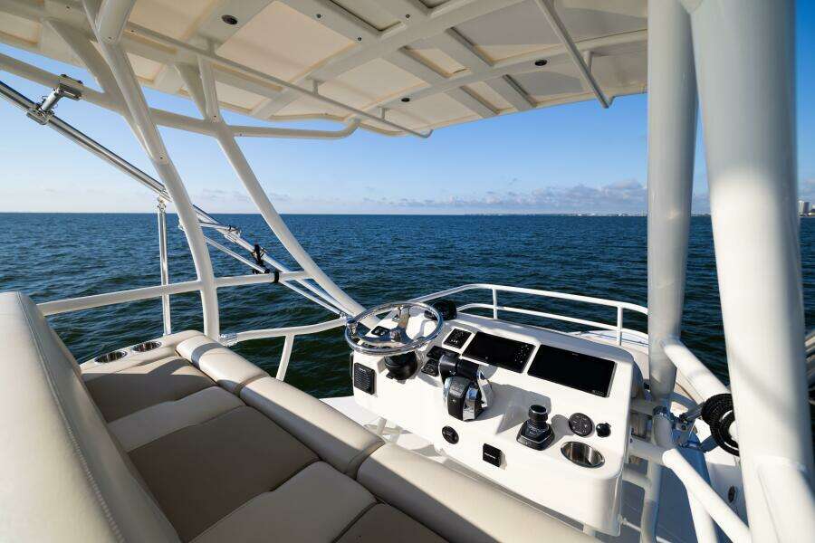 SMOKE SHOW 42ft Boston Whaler Yacht For Sale