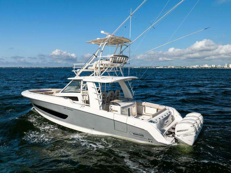 SMOKE SHOW 42ft Boston Whaler Yacht For Sale