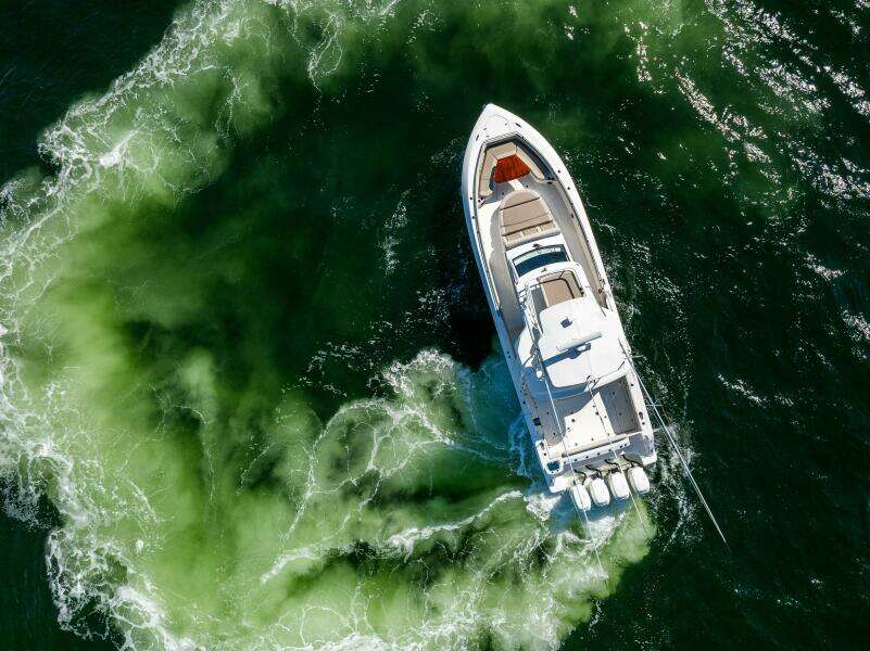 SMOKE SHOW 42ft Boston Whaler Yacht For Sale