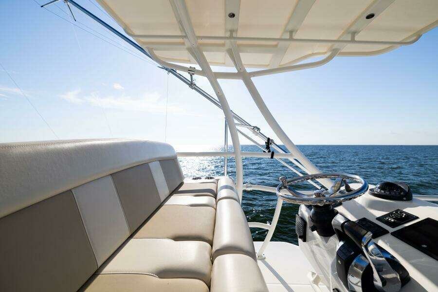 SMOKE SHOW 42ft Boston Whaler Yacht For Sale